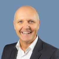 Thomas Born's Instagram, Twitter & Facebook