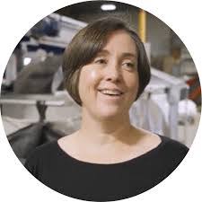 Cara Heck's Instagram, Twitter & Facebook