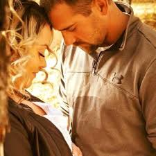 Family photo mini sessions available in Idaho