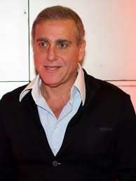 Clubes de elite devem mais de R$ 100 milhões a dois superagentes