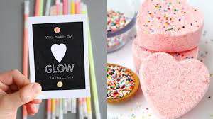 I found this diy valentine's craft for kids and adults to make with recycled crayons. 34 Cheap But Cool Valentine S Day Gifts Diy Projects For Teens