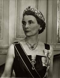 May 30, 2018 · in her memoirs first published in 1981 the memoirs of princess alice, duchess of gloucester and revised in 1991 as the memories of ninety years, the duchess revealed that she never did tell prince. Long Live All The Magic We Made Royal Jewelry Royal Jewels Royal Tiaras