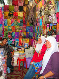 Jalan tuanku abdul rahman is one of the major roads in kuala lumpur. Jalan Tuanku Abdul Rahman Kuala Lumpur The Thrifty Traveller