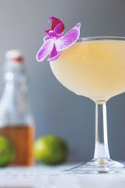 Toasting Tropical Vibes With A Regular And Virgin Banana Daiquiri Daiquiri Fun Drinks Cocktails