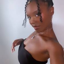 Leira Ajed (@motherofsticks)