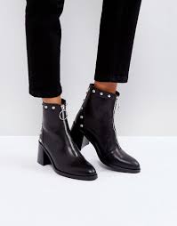 depp stiefel aus weichem leder mit nieten und hohem absatz schwarz jetzt bestellen unter https mode ladendire stiefel hochhackige stiefel weiches leder