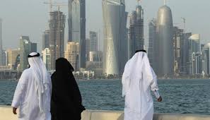 The national museum of qatar is located on museum park street across from the corniche in doha, qatar. Ø§Ù„Ù…Ø¬Ù†Ø³ÙˆÙ† ØªÙ†Ø§Ù‚Ø¶Ø§Øª ØªØ«ÙŠØ± Ø§Ù„Ø§Ù†Ù‚Ø³Ø§Ù… ÙÙŠ Ù‚Ø·Ø±