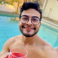 Jonathan Coronado added a new photo.