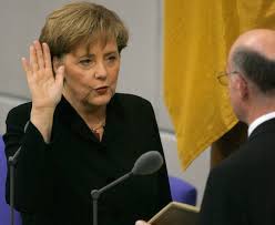Merkel sprach von »sehr erfolgreichen tagen«, auch mit blick auf dessen teilnahme. Angela Merkels Wahl Zur Kanzlerin Was Bedeutet Der Amtseid