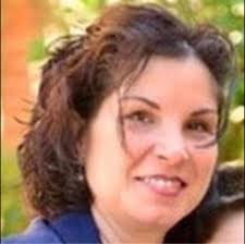 What's the best way to hire a driver to get to a winery in Tuscany?