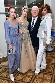 She is an actress, known for harry loves lisa, rachel & the treeschoolers. Nyfw 2017 Lisa Rinna S Daughter Amelia Hamlin Makes Debut At Dennis Basso People Com