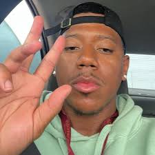 Move to where you want to .. clear your thoughts start new experience other  sceneries 🌻🦋