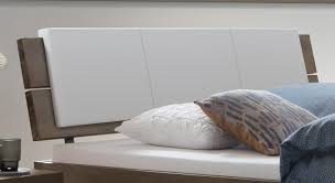 Feine regentropfen lassen sich dank des wasser. Massivholzbett Aus Wildeiche In Komforthohe Soria Betten De