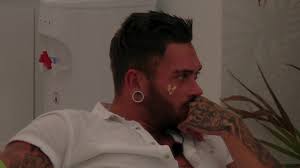 Se Love Island UK sesong 1 gratis