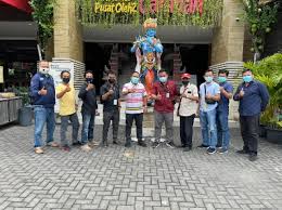 Enter tracking number to track j&t express malaysia shipments and get delivery status online. Jalin Silaturahmi Dengan Awak Media J T Express Hq Menggelar Media Gathering Berita Fajar Timur