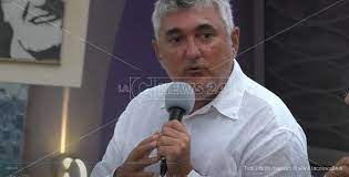 Ancora oscure le cause del gesto. Tg2zf83axgl1um