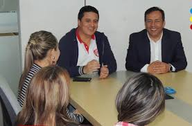 La lotería de cundinamarca juega todos los lunes (no festivos) a las 10 y 30 de la noche, con un premio mayor de 3.000 millones de pesos, apuéstale a tu suerte y date la oportunidad de ganar. Yesid Orlando Diaz Nuevo Gerente E De La Loteria De Cundinamarca El Periodico De Chia