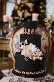 Black And Gold Design Cakes 10 Brilliant Matter Black Wedding Cake Ideas For 2018 Trends Emmalovesweddings Black Wedding Cakes Cake Trends Wedding Cakes