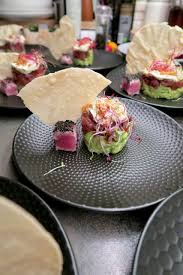 Thunfisch Tatar Auf Avocado Apfeltatar Wasabicreme Bine Kocht Thunfisch Tatar Delikatessen Weihnachten Essen