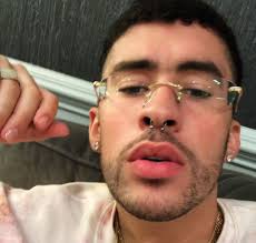 Pin De Cameron En Bad Bunny Fotos De Bad Bunny Imagenes De Bad Bunny Bad Bunny