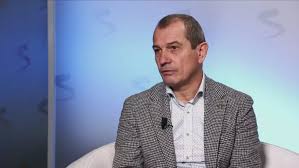 Hostem pořadu k věci byl náměstek hejtmanky středočeského kraje pro oblast financí. Budouci Ministr Vysvetluje Firmu Na Kypru Patrila Manzelce Seznam Zpravy