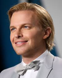 How much of george stephanopoulos's work have you seen? Is Ronan Farrow Too Good To Be True The New York Times
