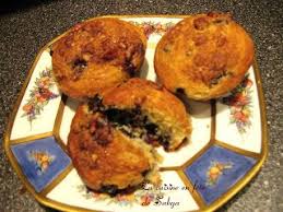 La Cuisine En Fete De Sakya Muffins Aux Bleuets Myrtille Et A L Orange Ave In 2020 Food Muffins Breakfast