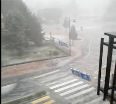 Jul 03, 2021 · previsioni meteo, domenica sotto l'acqua al nord: Violenta Grandinata Nel Milanese Ad Arese Le Strade Sono State Ricorperte Di Ghiaccio Foto
