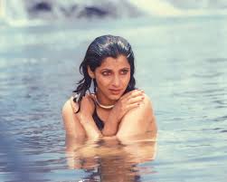 Dimple Kapadia : rClassicDesiCelebs