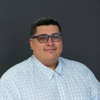 Eddie Argueta's Instagram, Twitter & Facebook