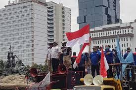 Ane juga pernah bahkan sering jadi kenek kuli bangunan atau tukang. Besaran Dan Daftar Provinsi Yang Telah Menetapkan Umk 2021 Halaman All Kompas Com