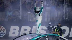 Results and final finish order from phoenix. Nascar All Star Race At Bristol Takeaways From Chase Elliott S Win Charlotte Observer
