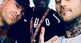 Pin von Ice auf Kontra K (Gorgeous❤Talented)