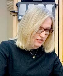 photopol: SARAH CECILIA HARRISON