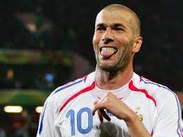 This video is a 9min extract from a full 24 evolution of zinedine zidane in fifa games, from fifa 96 on playstation to fifa 2006 on xbox. Eure Besten Wm Momente Wiedergeborener Zidane Wirft Spanien Raus Goal Com