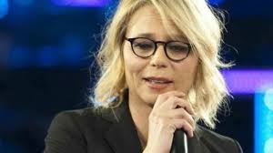 Serkan cayoglu dona un momento di felicità! Maria De Filippi Torna Con C E Posta Per Te Le Date Della Nuova Stagione