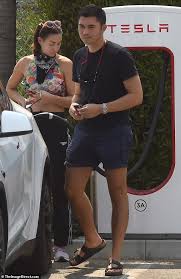 Find out about tv show host liv lo: Henry Golding Rocks Shorts And A T Shirt While Out For Lunch With Wife Liv Lo In La Readsector