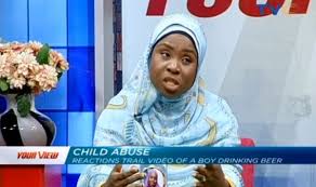 It can get quite challenging to deal with a difficult boss. Tvc En Twitter What Are Your Thoughts On The Video Of A Little Boy Seen Drinking Gleefully From A Bottle Of Beer While At A Party With Adults Present Many Have Criticized