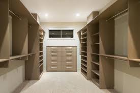 Dressing Idees D Amenagements Prix Et Conseils Tendances Monequerre Fr