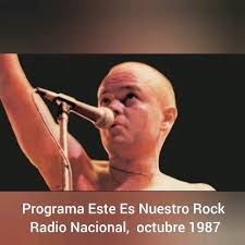 Anoche Claudio Gabis volvió a demostrar su vigencia en Mr. Jones Palermo,  como parte de una gira que lo tuvo recorriendo medio país entre los meses  de agosto y septiembre, y que