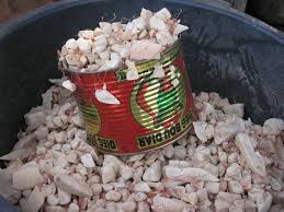 Sur Le Marche De Dakar Au Senegal On Trouve Souvent Des Sacs Remplis De Pain De