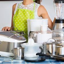👩‍🍳comment se servir d'un robot pour réaliser un gain de temps en cuisine, le robot multifonction sera votre meilleur allié. Thermomix Kenwood Moulinex Comment Bien Choisir Mon Robot Multifonctions Femme Actuelle Le Mag