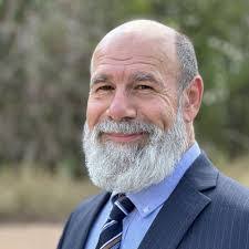 Raymond Vale's Instagram, Twitter & Facebook