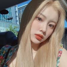 저 퍼플브라운 컬러로 염색 했어요 청담동 미용실 flex. ë³´ë¼ìƒ‰ì—¼ìƒ‰ ì§„ì§œ ê°€ê²©ë¹„êµ ì œëŒ€ë¡œ ì•Œê¸° Present Lab