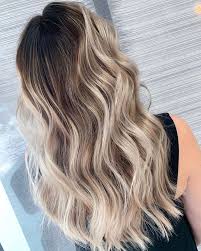 High Contrast Balayage Dark Roots Blonde Ends Platinum Balayage Icy White End Blonde Ends Beige Blonde Balayage Blonde Balayage