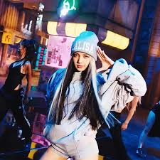 Mv เพลง 'lalisa' ของ 'ลิซ่า (lisa) blackpink' มียอด วิว บนยูทูบพุ่งทะลุ 10 ล้านวิว ภายในระยะเวลาเพียง 1 ชั่วโมง! Azcykixc8 Hgkm