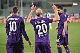 La fiorentina, però, attraverso un post sul suo profilo instagram, saluta il sindaco, che ha dato l'addio al calcio, in maniera piuttosto sintetica. Ignored By Spain Borja Valero Shines On At Fiorentina