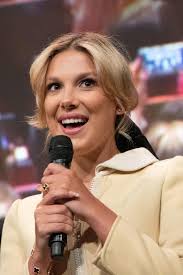 Guess who's turning 21 years old today, ladies and gentlemen??? It's  “Stranger Things” actress Millie Bobby Brown!!! 🎂🎁🎉🥳😘💋❤️🔥💯🤗