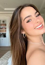 The agency also represents her parents. Addison Rae Easterling Social Media Photos 09 30 2020 Celebmafia