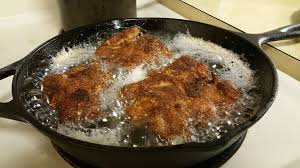 I Fried Chicken The Old Fashion Way With Lard And A Cast Iron Skillet R Food Mexican Food Recipes Food Recipes